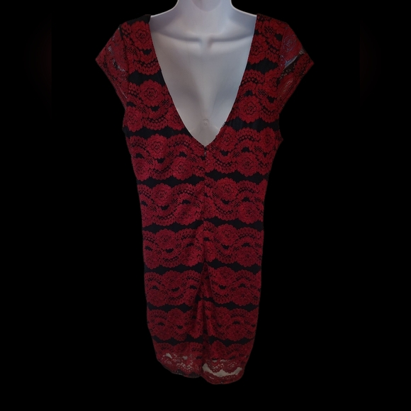 Toto Collection Red and Black Lace Dress Size 2XL - Picture 2 of 4